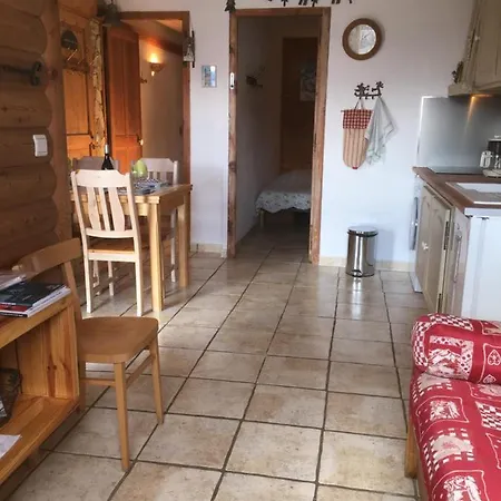 Appartements Dans Chalet Font-Romeu-Odeillo-Via Exterior photo